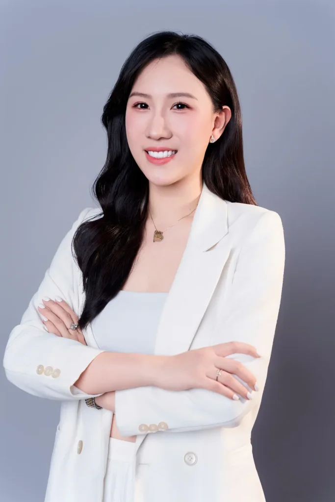 Chân dung Dr. Hoàng Bảo Ngọc